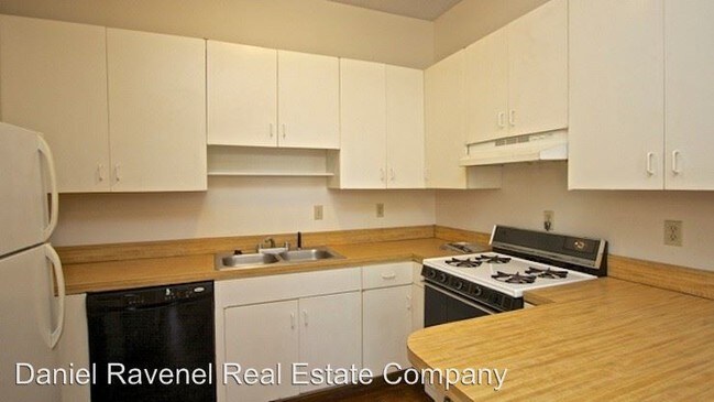 156 Coming St in Charleston, SC - Building Photo - Building Photo
