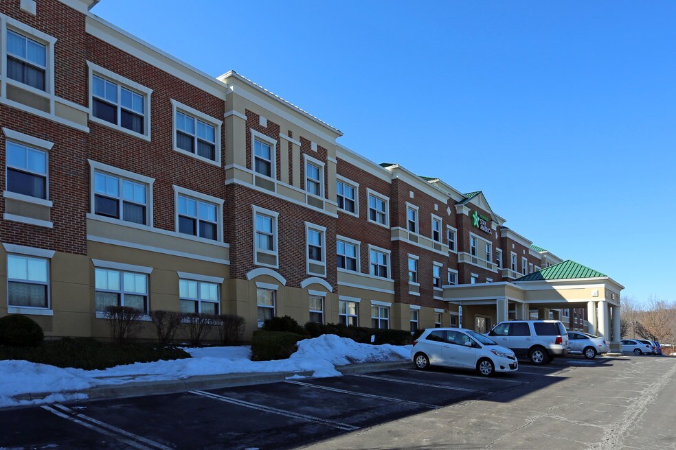 Camp Hill Square Apartments and Nearby Gaithersburg Apartments For Rent
