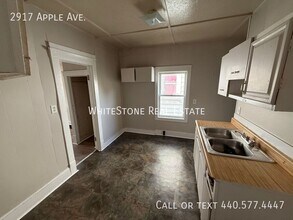 2917 Apple Ave in Lorain, OH - Building Photo - Building Photo