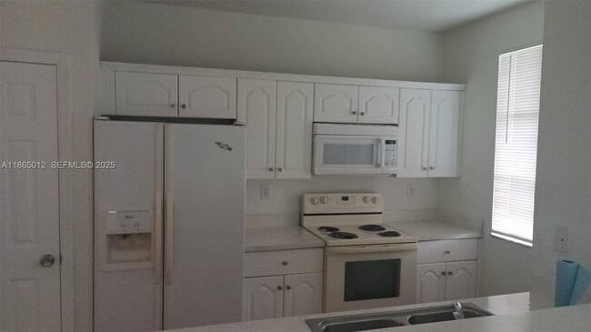 property at 6042 SW 19th Ct