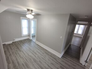 3607 Waukegan Rd, Unit A in McHenry, IL - Foto de edificio - Building Photo