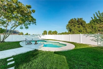 6317 S Lansdale Cir in Tampa, FL - Building Photo - Building Photo