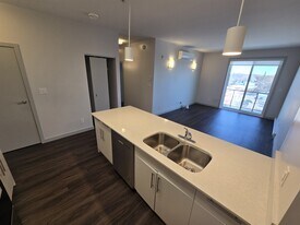 1125 Pembina Hwy in Winnipeg, MB - Building Photo