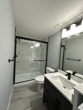 1227 Plum Bnd SW in Edmonton, AB - Building Photo - Building Photo