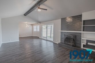 1213 SW 97th St in Oklahoma City, OK - Building Photo - Building Photo