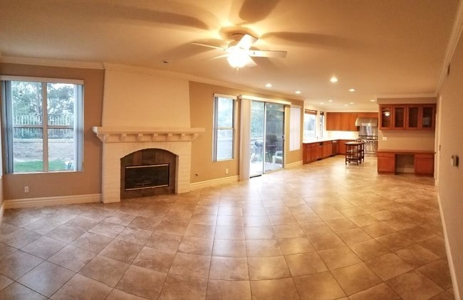22615 Summerfield in Mission Viejo, CA - Building Photo - Building Photo