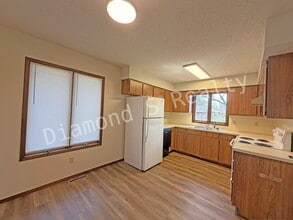 1106 W McGee St in Springfield, MO - Building Photo - Building Photo