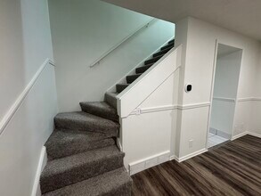 459 N 400 E, Unit 8B in Bountiful, UT - Foto de edificio - Building Photo