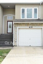 635 S Woodson Ln in Gardner, KS - Building Photo