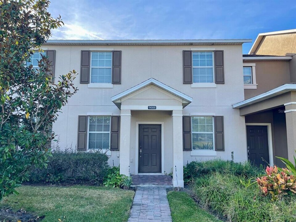 9008 Savannah Magnolia Ln in Orlando, FL - Building Photo