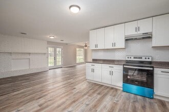 709 Ponderosa Dr in Starkville, MS - Building Photo - Building Photo