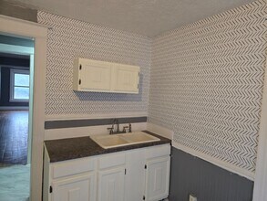 386 Genesee St in Rochester, NY - Building Photo - Building Photo