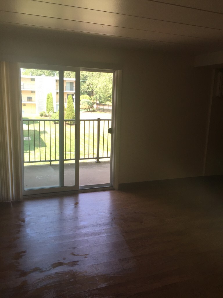 Meadow View Apartments in Blue Island, IL