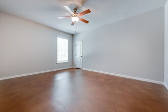 2537 Rogers Ave in Fort Worth, TX - Building Photo - Building Photo