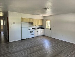 6358 S Suncoast Blvd in Homosassa, FL - Building Photo - Building Photo