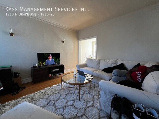 1918 N Drake Ave in Chicago, IL - Building Photo - Building Photo