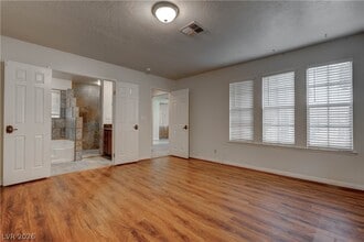 3905 Landsdown Pl in Las Vegas, NV - Building Photo - Building Photo