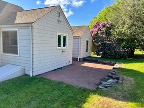 609 Hunting Hill Ave in Middletown, CT - Building Photo - Building Photo