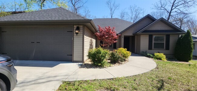 property at 5 Knighton Dr