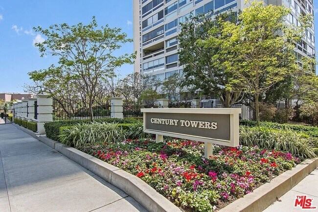 2220 Ave of the Stars in Los Angeles, CA - Foto de edificio - Building Photo