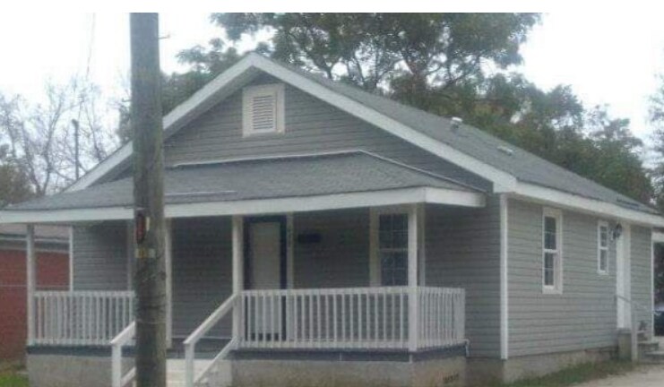 635 E Pine Ave in Wake Forest, NC - Foto de edificio