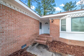 4104 Lindenwood Dr in Chesapeake, VA - Building Photo - Building Photo