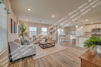310 Quail Finch Dr in Henderson, NV - Building Photo - Building Photo