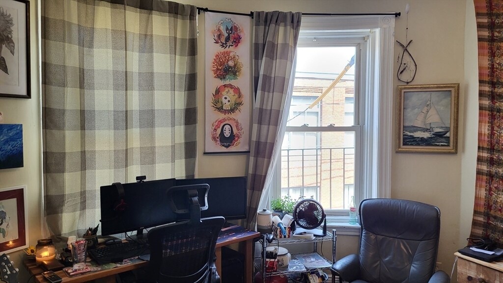 12 Linden St, Unit #1 in Boston, MA - Foto de edificio