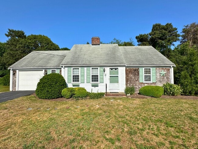 property at 46 Gordon Ln