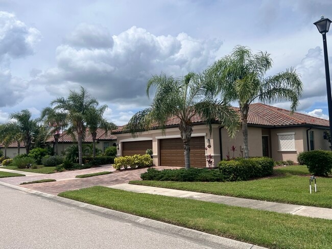 12527 Felice Dr in Venice, FL - Building Photo - Building Photo