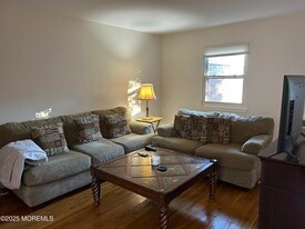 79 Roseland Ave in Caldwell, NJ - Building Photo