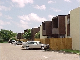 Brawner Park Apartments in Corpus Christi, TX - Building Photo