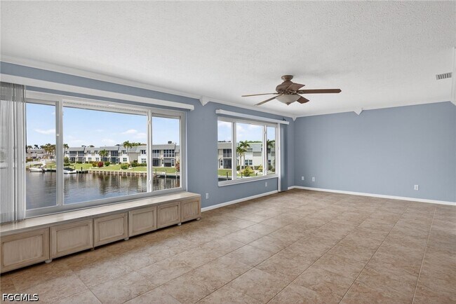 property at 1835 Beach Pkwy W