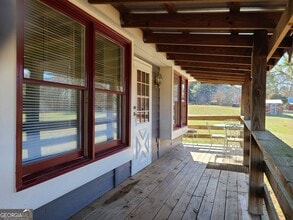 3781 Happy Valley Cir in Newnan, GA - Building Photo - Building Photo