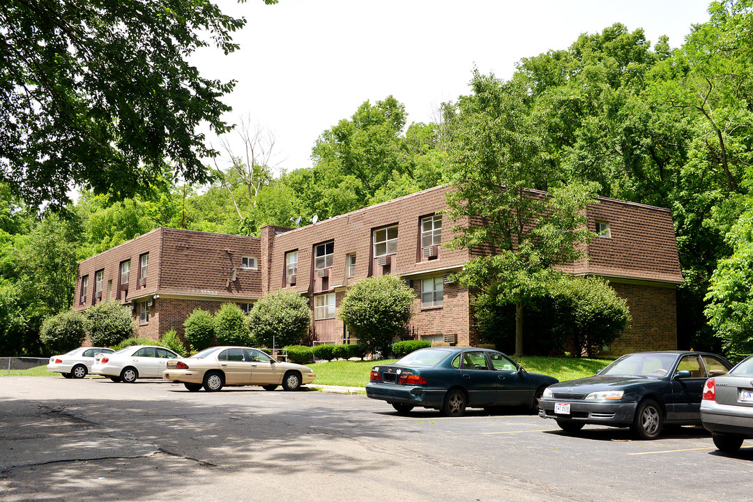 Eatondale North in Cincinnati, OH - Building Photo