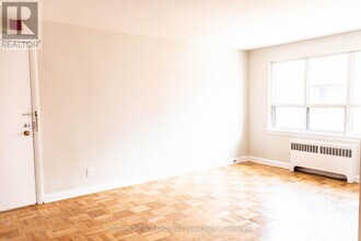 2846 Bloor St W in Toronto, ON - Building Photo - Building Photo