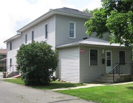 290 N Tratt St in Whitewater, WI - Building Photo