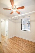 5210 S Woodlawn Ave in Chicago, IL - Building Photo - Building Photo