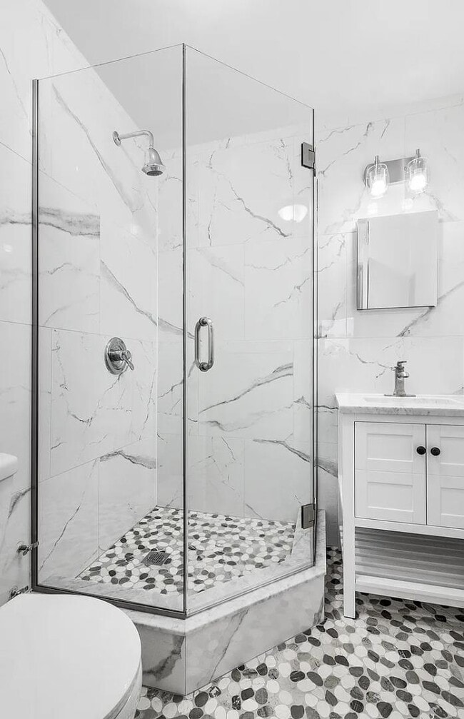 69-45 108th St in Queens, NY - Building Photo - Building Photo