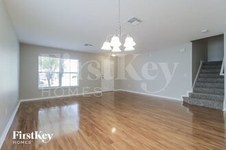 1344 Blackwater Pond Dr in Orlando, FL - Foto de edificio - Building Photo