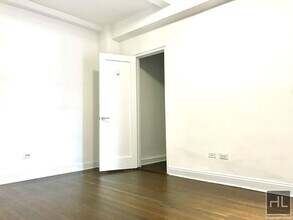 NO FEE Studio in Midtown East! Won't Stay in New York, NY - Building Photo - Building Photo