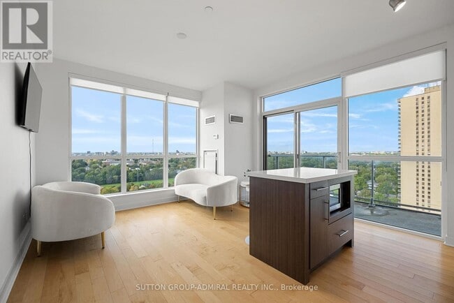 property at 58 Orchard View Blvd