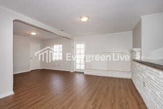 4054 Beachamp Cove in Memphis, TN - Building Photo - Building Photo