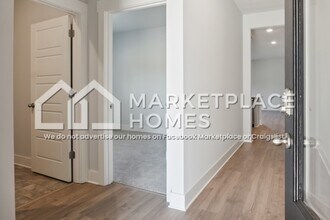 2070 Hyacinth Ln in Hernando, MS - Foto de edificio - Building Photo