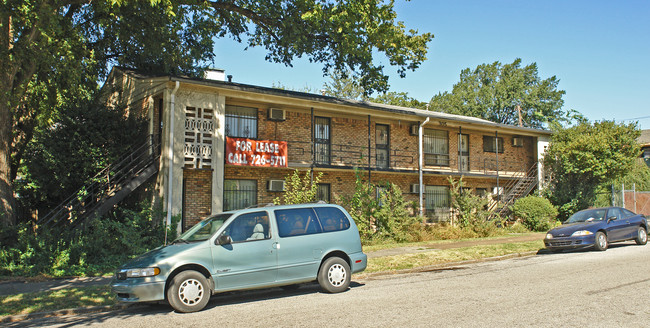 305 Pasadena Pl in Memphis, TN - Building Photo - Building Photo