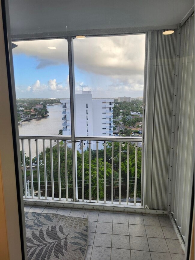 1505 N Riverside Dr in Pompano Beach, FL - Building Photo - Building Photo