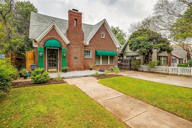 2328 W Rosedale St S in Fort Worth, TX - Foto de edificio - Building Photo