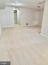 3362 Nadia Loop in Woodbridge, VA - Foto de edificio - Building Photo