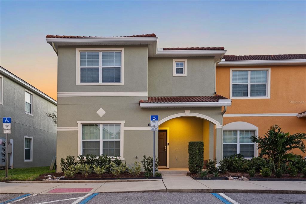 8966 Cat Palm Rd in Kissimmee, FL - Building Photo