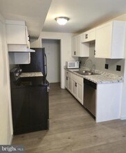 82 Ewing Dr in Reisterstown, MD - Building Photo - Building Photo